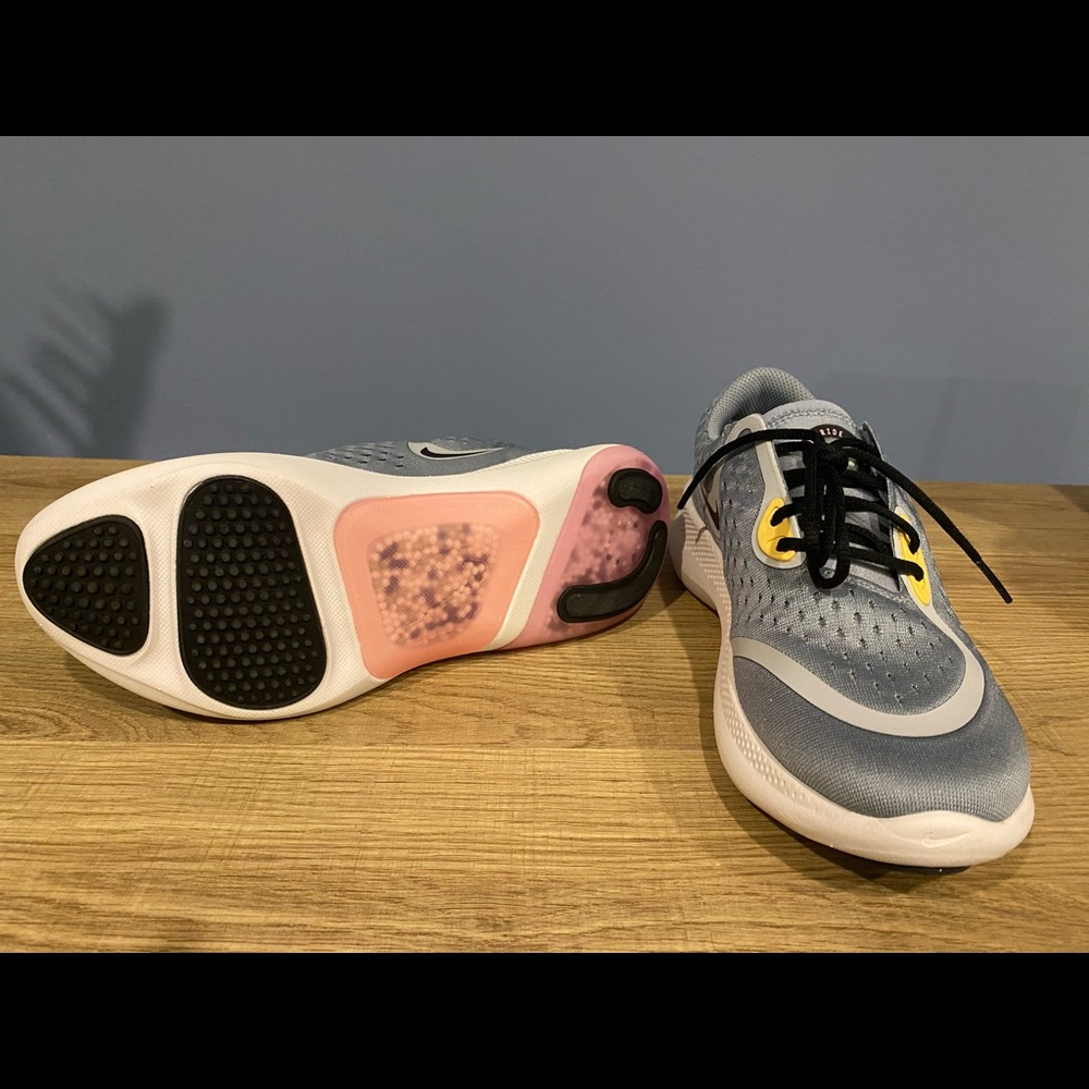 Nike Joyride Dual Run View 4